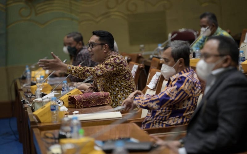  Ridwan Kamil Minta RUU EBT Izinkan BUMD Dirikan Perusahaan Energi Listrik