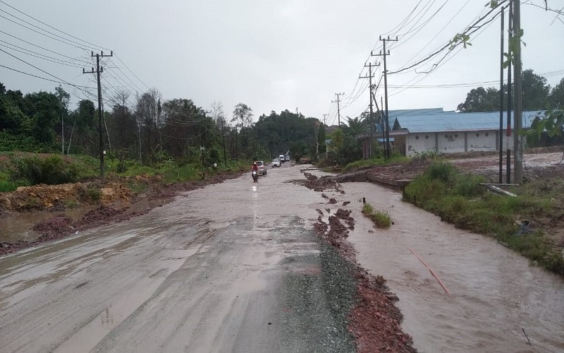  Perusahaan Swasta Diminta Perbaiki Jalan Poros Nasional Samarinda-Bontang