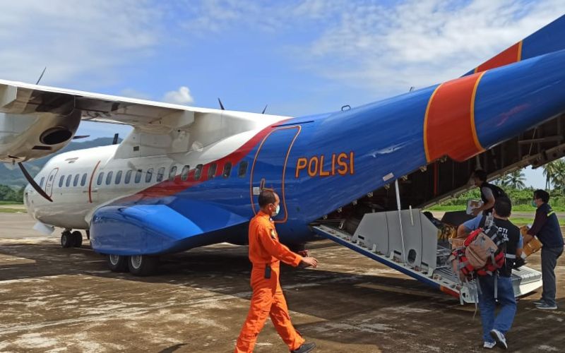  Menhub Budi Pastikan Perbaikan Bandara di NTT Terus Dilakukan