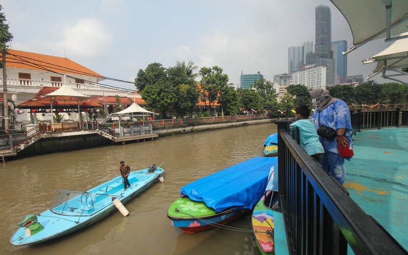  Bappenas Gali Jejak Keberhasilan Risma Menata Surabaya