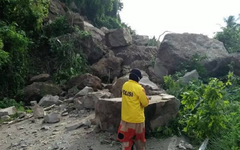  Jalur Kerinci-Bangko Kembali Terputus Akibat Longsor