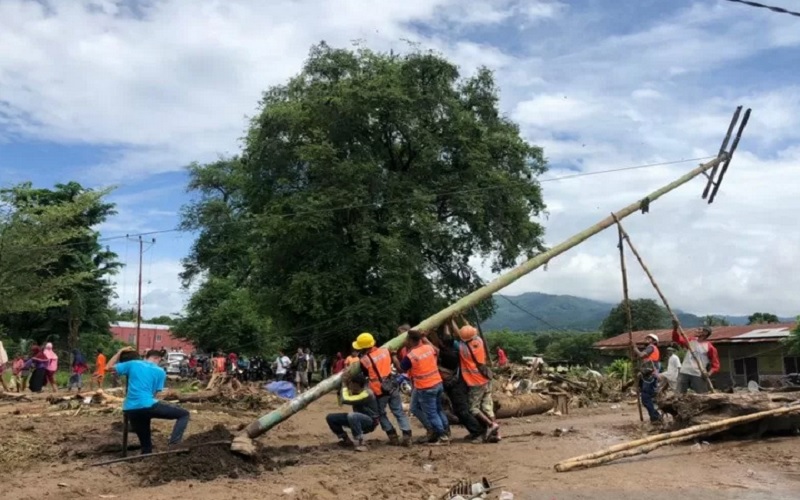 PLN Sukses Bangun Tower Emergency di Pulau Timor NTT Setelah Siklon Tropis Seroja
