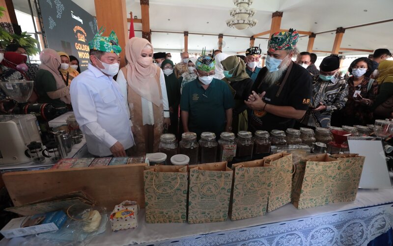  Menteri PPN/Kepala Bappenas Dorong Peran Koperasi untuk Permodalan Petani Kopi