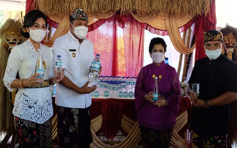  Kabupaten Gianyar Luncurkan Produk Air Minum Dalam Kemasan 