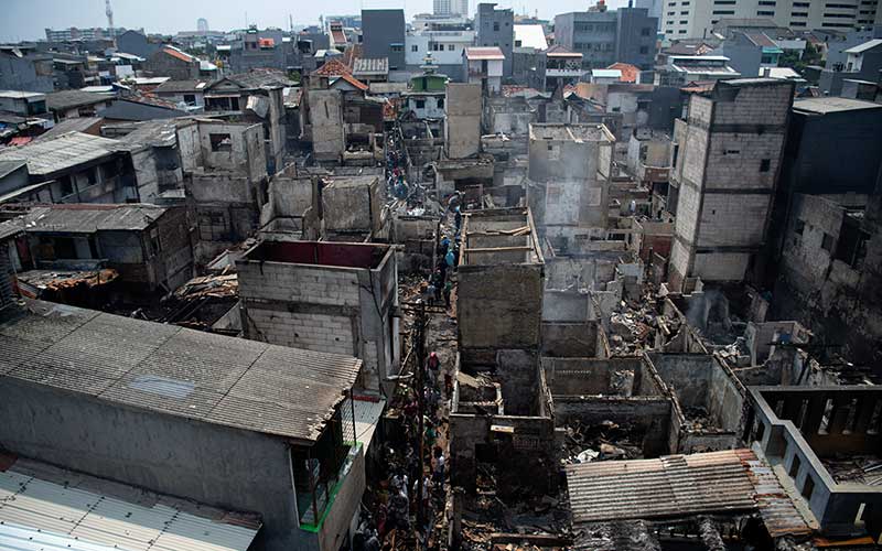  Ribuan Warga Taman Sari Jakarta Barat Terpaksa Mengungsi Akibat Rumah Mereka Hangus Terbakar