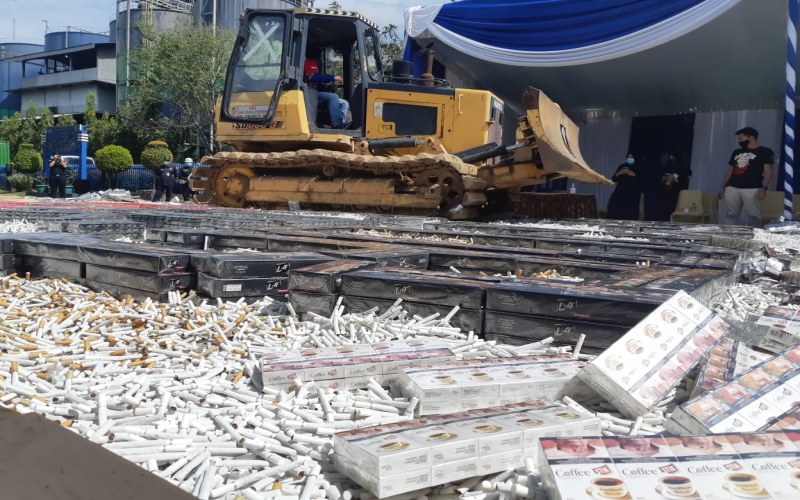  Petugas Bea Cukai Riau Diserang Saat Menindak Rokok Ilegal