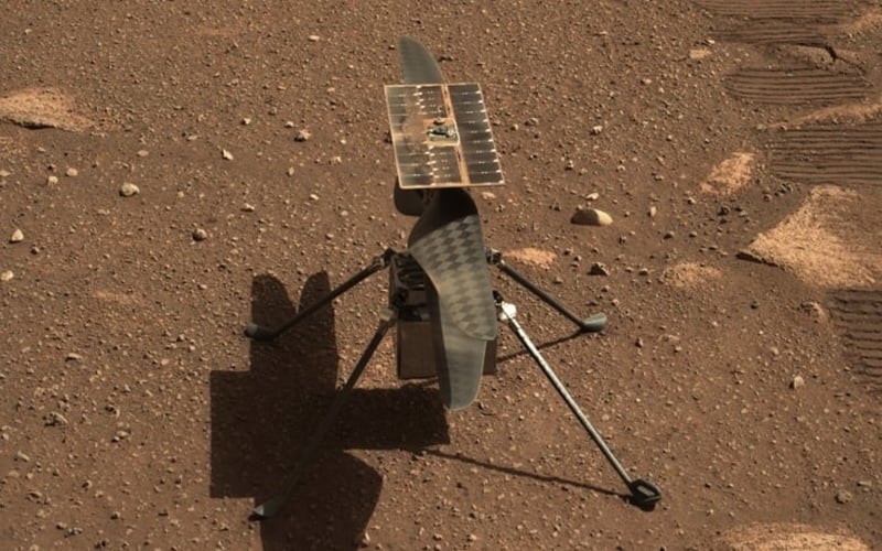  Cahaya Aneh Muncul Saat Helikopter NASA Terbang di Planet Mars, Warganet : Alien?