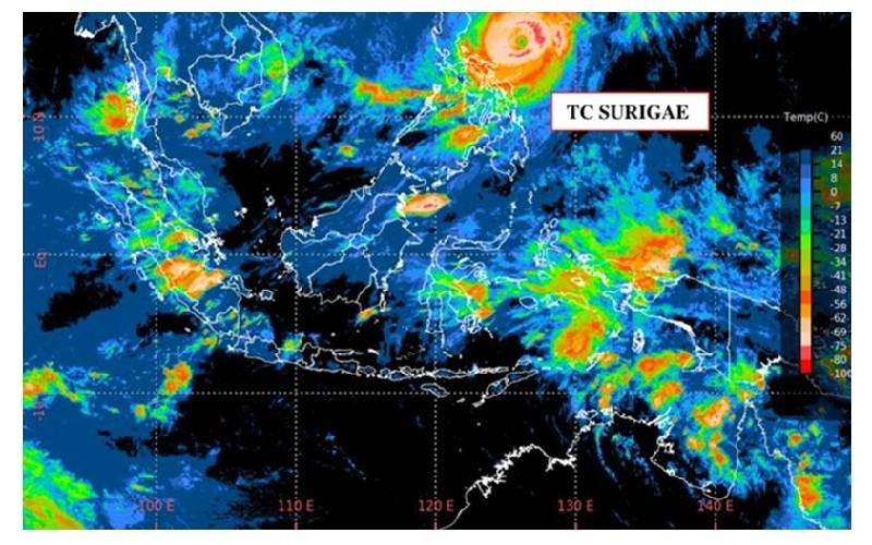 Siklon Tropis Surigae dilihat dari citra satelit 20 April 2021 pukul 07.00 WIB./BMKG