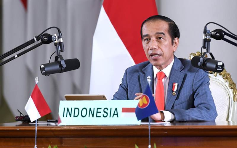  Jokowi Tegaskan Pencarian KRI Nanggala-402 Masih Terus Dilakukan
