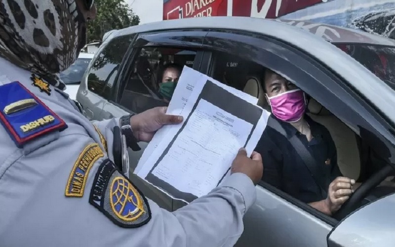  PENULARAN COVID-19 MENINGKAT : Pemda Menyalakan Lampu Kuning