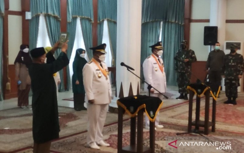  Lantik Bupati-Wabup Karimun, Gubernur Kepri : Realisasikan Janji Politik!