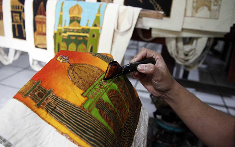  Penyandang Disabilitas Tuna Rungu di Solo Produksi Tas Batik Bergambar Masjid