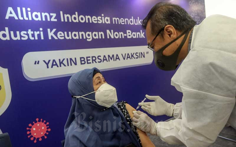  Allianz Indonesia Sukseskan Program OJK Vaksinasi Covid-19 Untuk Lansia