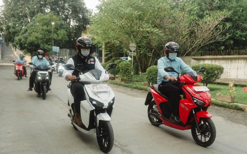  Gubernur Jawa Barat Mau Batasi Populasi Kendaraan Bensin Bensin