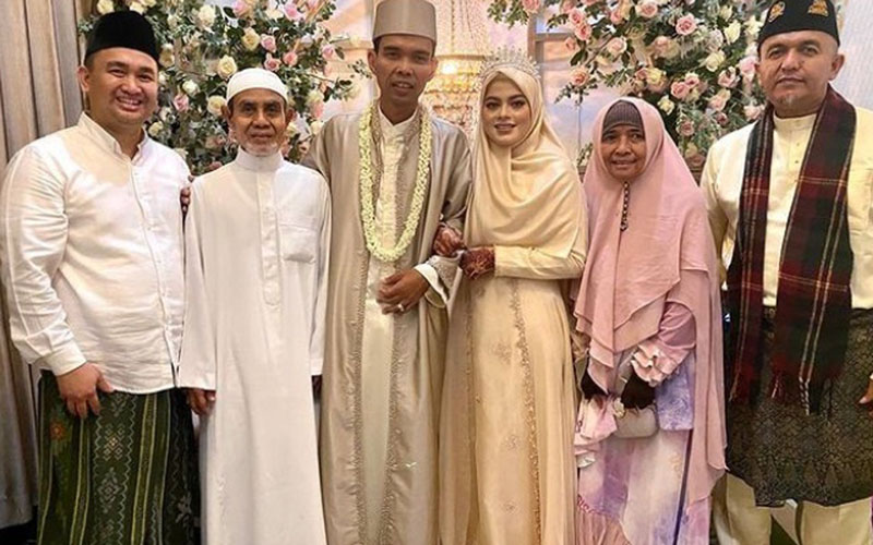  Ustaz Abdul Somad Resmi Nikahi Gadis Jombang Usia 19 Tahun