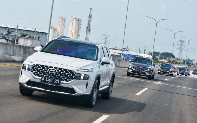  Sebulan Diluncurkan, Hyundai Santa Fe Terjual 100 Unit