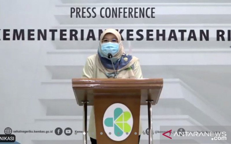 Juru bicara vaksinasi dari Kementerian Kesehatan (Kemenkes) dr Siti Nadia Tarmizi./Antara-Muhammad Zulfikar