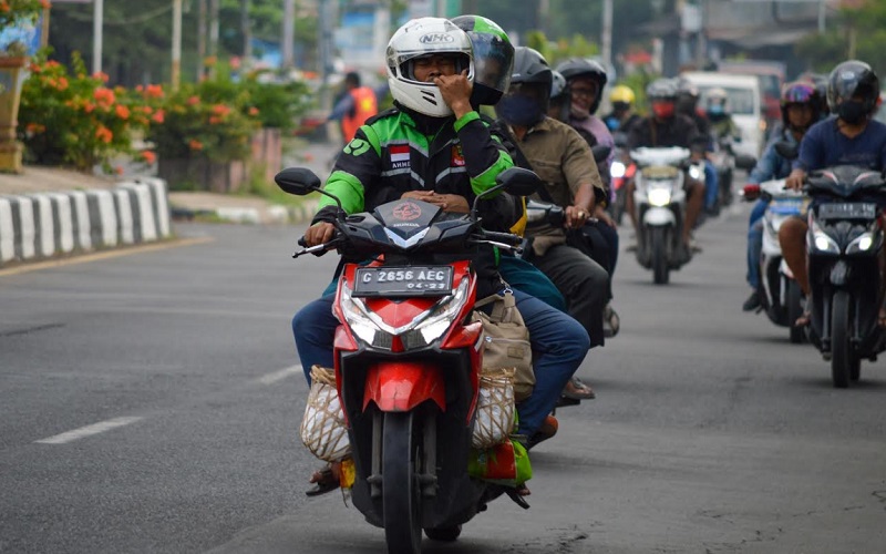  Pemudik Mulai Terlihat Melintas di Jalur Pantura Cirebon