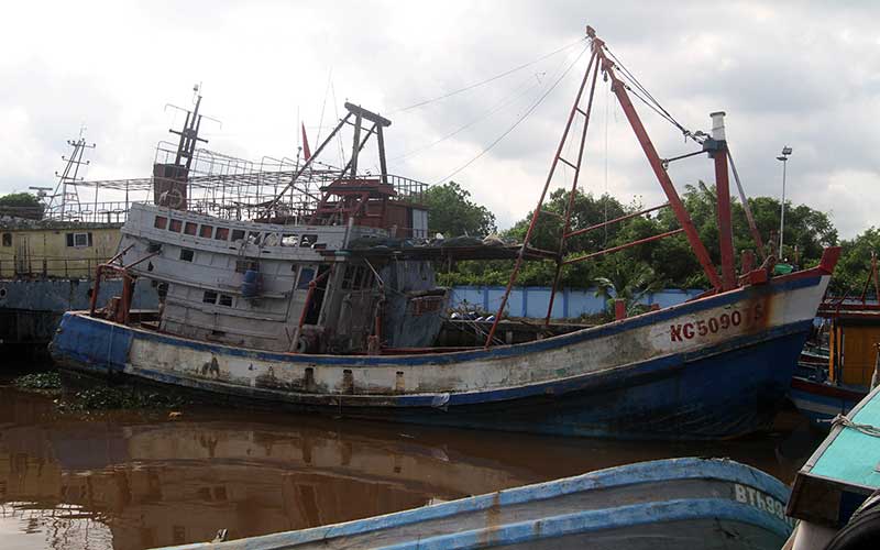  KKP Tangkap Kapal Ikan Asing Ilegal Berbendera Vietnam di Laut Natuna Utara