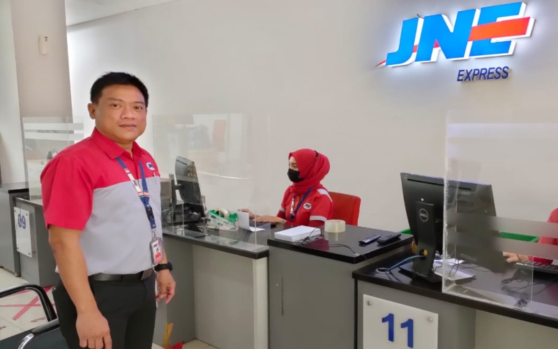  Performa Moncer, Wahyu Sangerti Alam Raih The Best Branch Manager JNE 2020