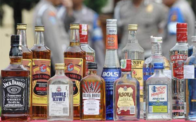  IZIN DISTRIBUSI MINUMAN BERALKOHOL : Bali Makin Gencar Penindakan