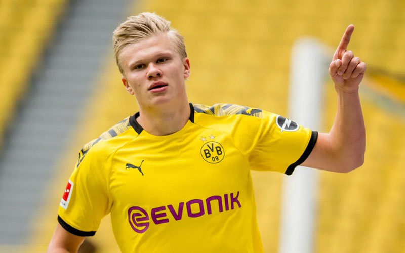  Striker Dortmund Erling Haaland Pemain Terbaik Bundesliga April