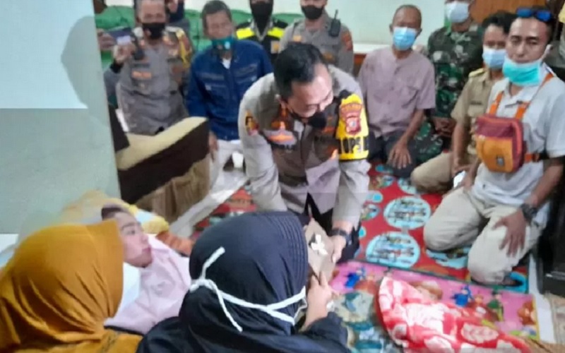  Lumpuh dan Buta Usai Vaksinasi Tahap 2, Jokowi Bantu Pengobatan Guru Susan