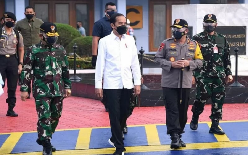  Tinjau TPI Brondong, Jokowi Ingin Lihat Kondisi Nelayan pada Masa Pandemi