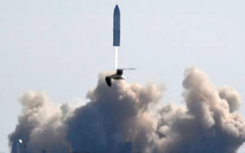  Percobaan Kelima SpaceX, Roket Starship Mendarat Nyaris Sempurna