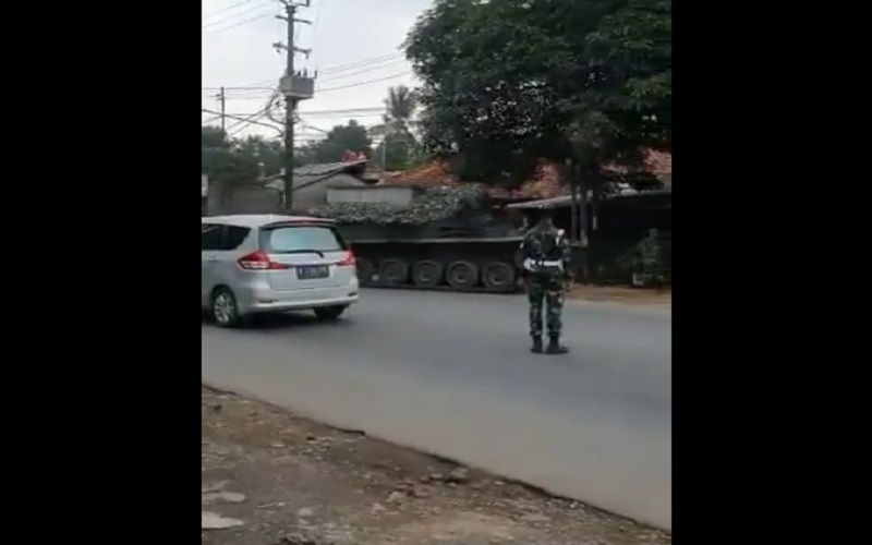  Video Tank TNI Cegat Pemudik di Perbatasan Bekasi-Bogor, Hoaks atau Fakta? 