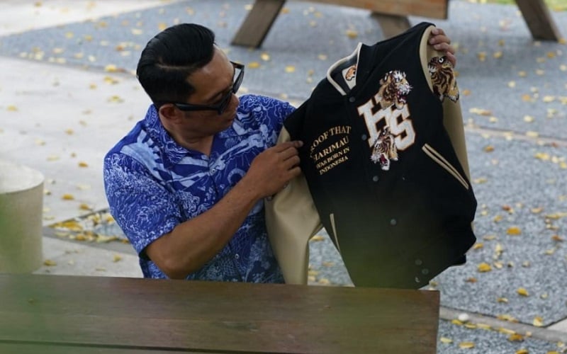  21 Produk Kolaborasi Ridwan Kamil-Brand Lokal di Jawa Sukses Pikat Peserta Lelang