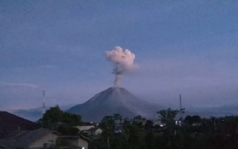  Hari Ini, Gunung Sinabung 3 Kali Semburkan Abu Vulkanik Setinggi 1.000 Meter