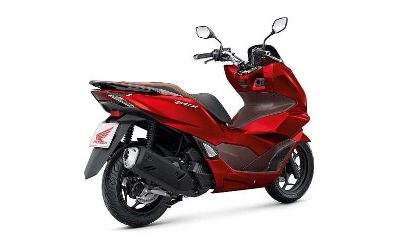  Pilihan Skutik Bongsor, Mau Honda PCX atau Yamaha Nmax?