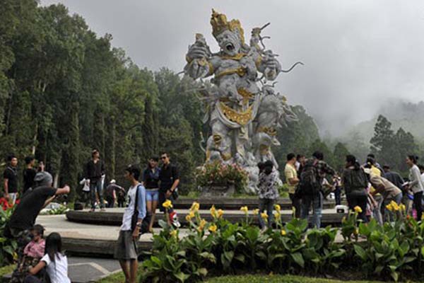  Libur Lebaran, Kebun Raya Bedugul Ramai Dikunjungi Wisatawan