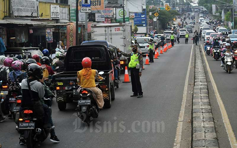  Polda Metro Jaya Lakukan Penyekatan Arus Balik di Sejumlah Titik