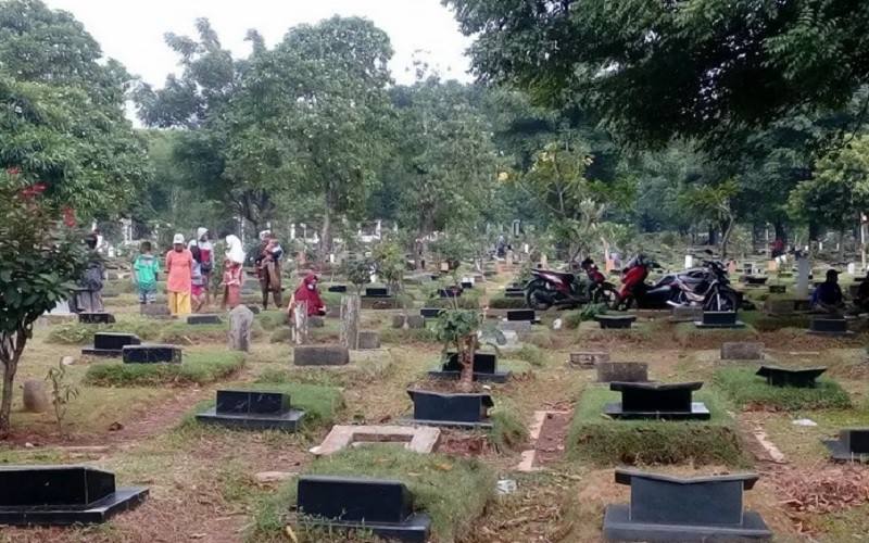  TPU Dibuka Lagi, Warga DKI Akhirnya Bisa Lakukan Ziarah Kubur