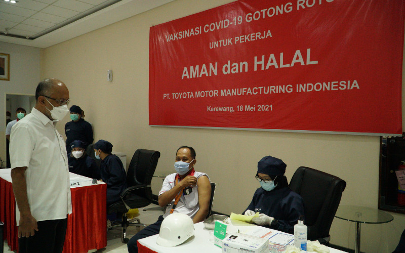  Vaksinasi Gotong Royong : TMMIN Suntik Ribuan Karyawan dan Keluarga