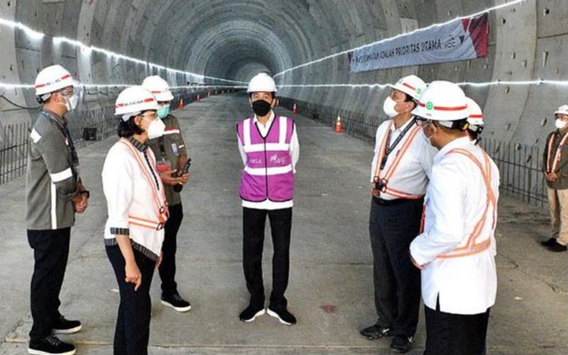  Kereta Cepat Jakarta-Bandung, Jokowi: Progres Pembangunan 73 Persen