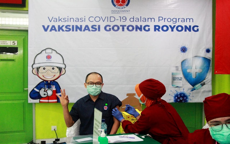  Vaksinasi Gotong Royong: 1.000 Karyawan Indocement Divaksin Tahap Pertama