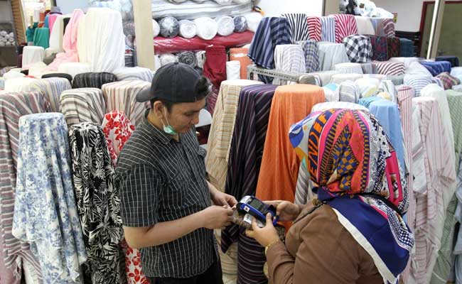  Industri Tekstil Tepuk Tangan! Shopee Stop Jual 13 Produk