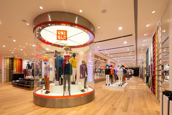  Kemeja Produk Uniqlo Dilarang Masuk Pasar, Diduga Terkait Kerja Paksa Xinjiang 