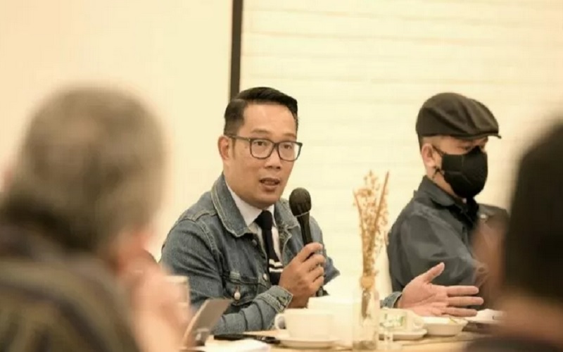  Ridwan Kamil Minta OJK dan BI Edukasi Keuangan di Level Mikro 