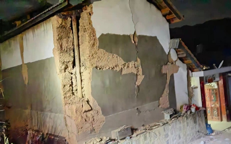  Gempa yang Mengguncang China Sementara Tewaskan 3 Orang