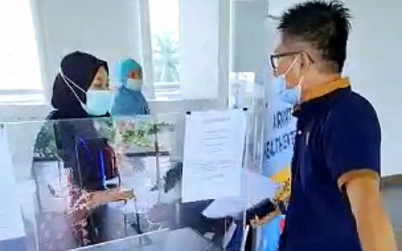  Dipositifkan Covid-19, Penumpang di Bandara SMB II Ngamuk