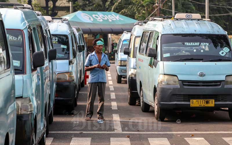  Jumlah Penumpang Transportasi Umum di DKI Jakarta Menurun Hingga 58,4 Persen