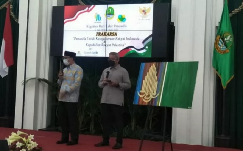  Ridwan Kamil Lelang Lukisannya Rp50 Juta untuk Bantu Palestina