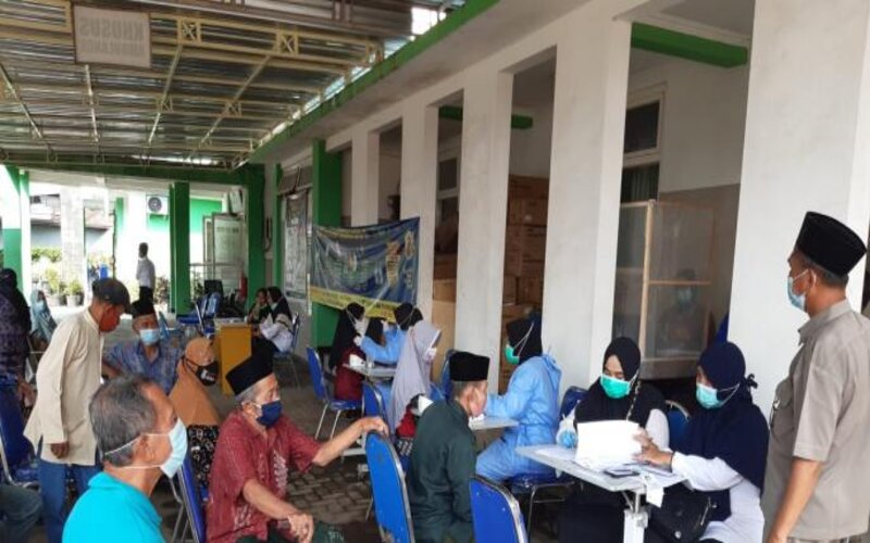  Pemkab Pasuruan Dorong Percepatan Vaksinasi Covid untuk Lansia