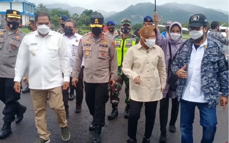  Risma Bela 2 Staf Kemensos yang Dimarahi Bupati Alor Akibat Bansos