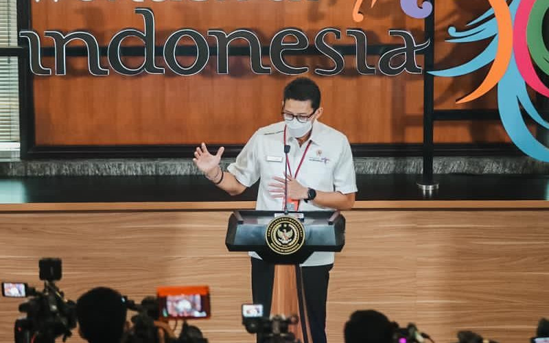  Pariwisata Belum Pulih, Sandiaga Rombak Target Devisa dan Kunjungan Wisman