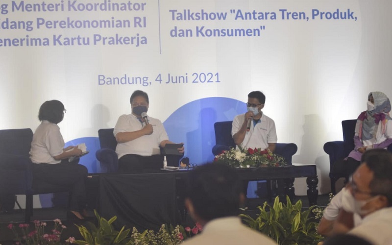  Airlangga Hartarto Puji Kegigihan Alumni Kartu Prakerja